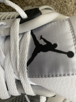 Air Jordan 4 Retro Military Black DH6927-11 review kkk 01