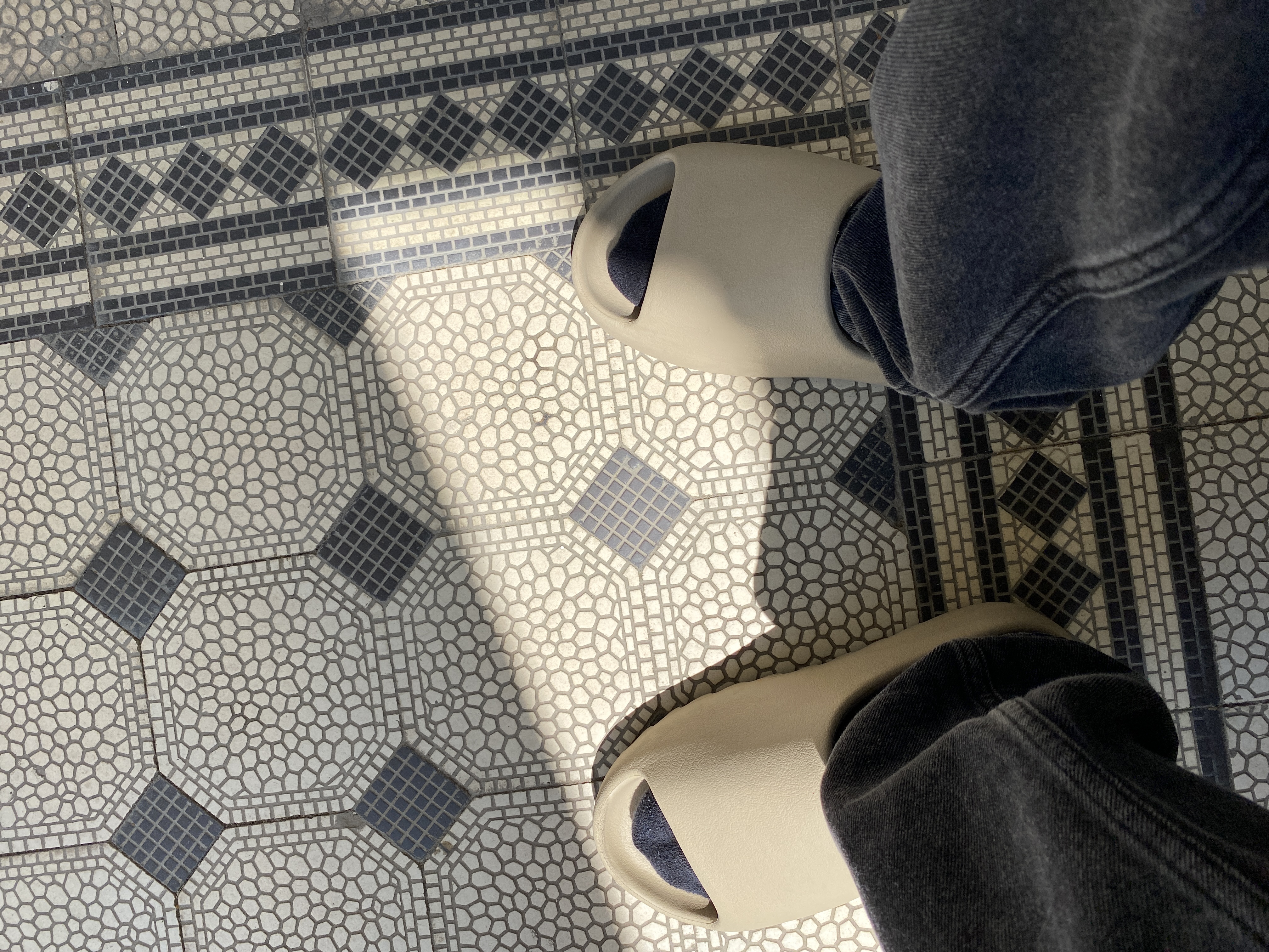 adidas Yeezy Slide Pure GW1934  review azu