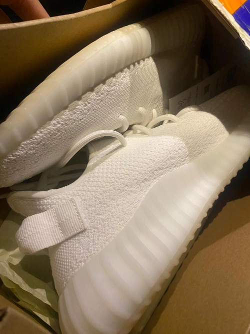 Dope sneakers Yeezy Boost 350 V2 Cream/Triple White CP9366 review 