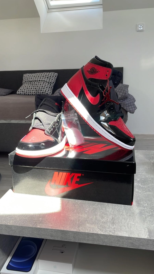 Air Jordan 1 High OG Bred Patent 555088-063 review 