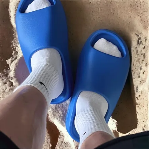 adidas Yeezy Slide Azure ID4133 review 