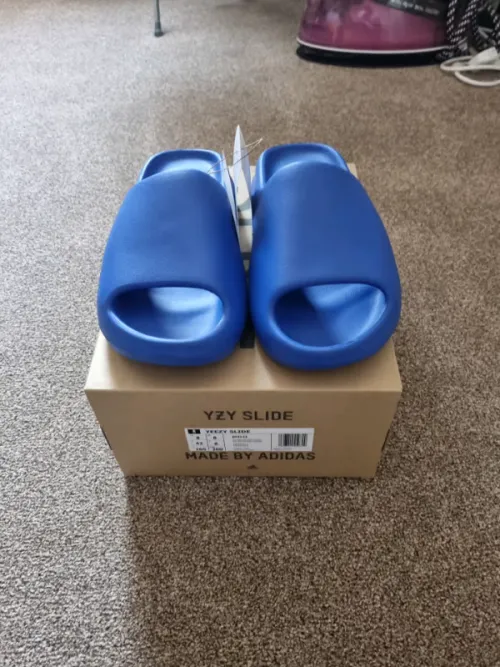 adidas Yeezy Slide Azure ID4133 review 