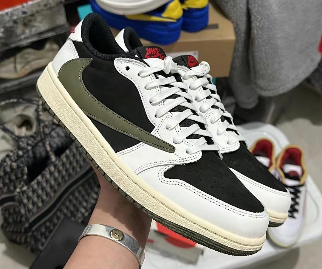 Travis Scott x Air Jordan 1 Low OG Olive DZ4137-106 review 0