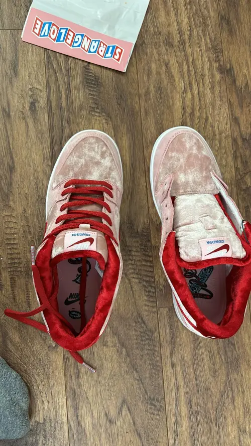 Dunk Low StrangeLove Skateboards (Special Box) CT2552-800 review 