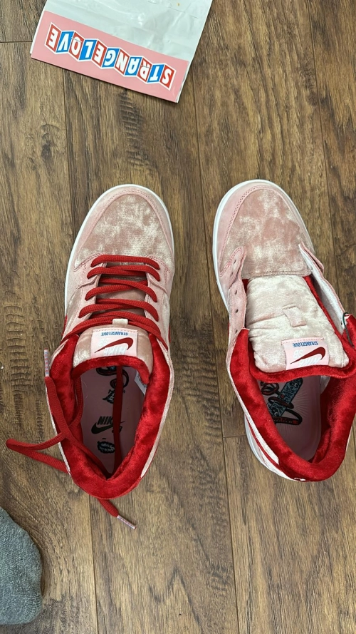 Dunk Low StrangeLove Skateboards (Special Box) CT2552-800 review 