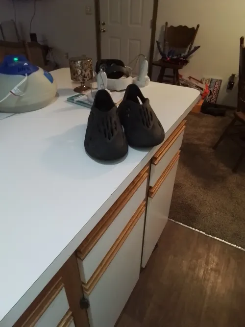 adidas originals Yeezy Foam Runner Onyx HP8739 review 