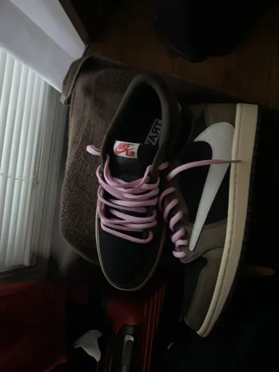 Air Jordan 1 Retro Low OG SP Travis Scott CQ4277-001 review Bangbang 01