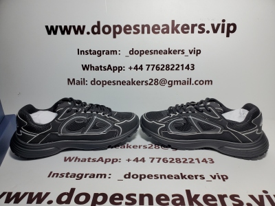 Dior B30 Triple Black 3SN279ZRF_H900 (Reflective) review JQ Igboanugo 01