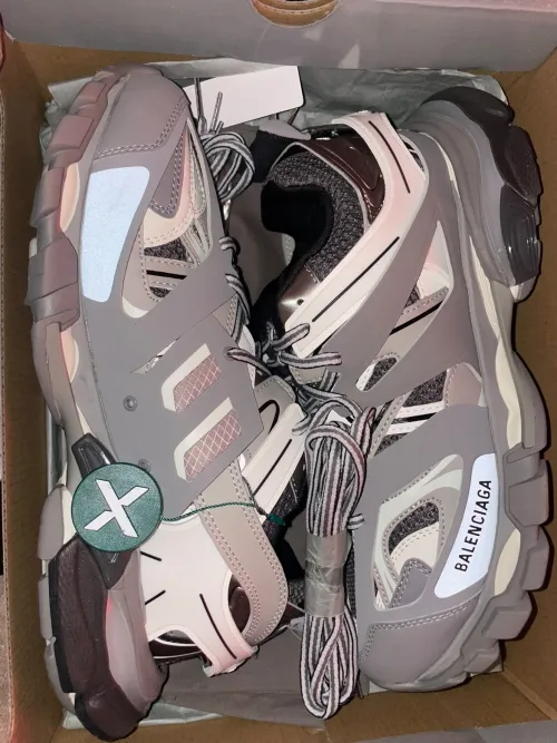 Balenciaga Track LED  Grey 555032 W1GB7 1214  review 