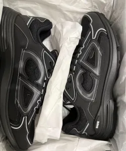 Dior B30 Triple Black 3SN279ZRF_H900 (Reflective) review Wreford Mcintyre