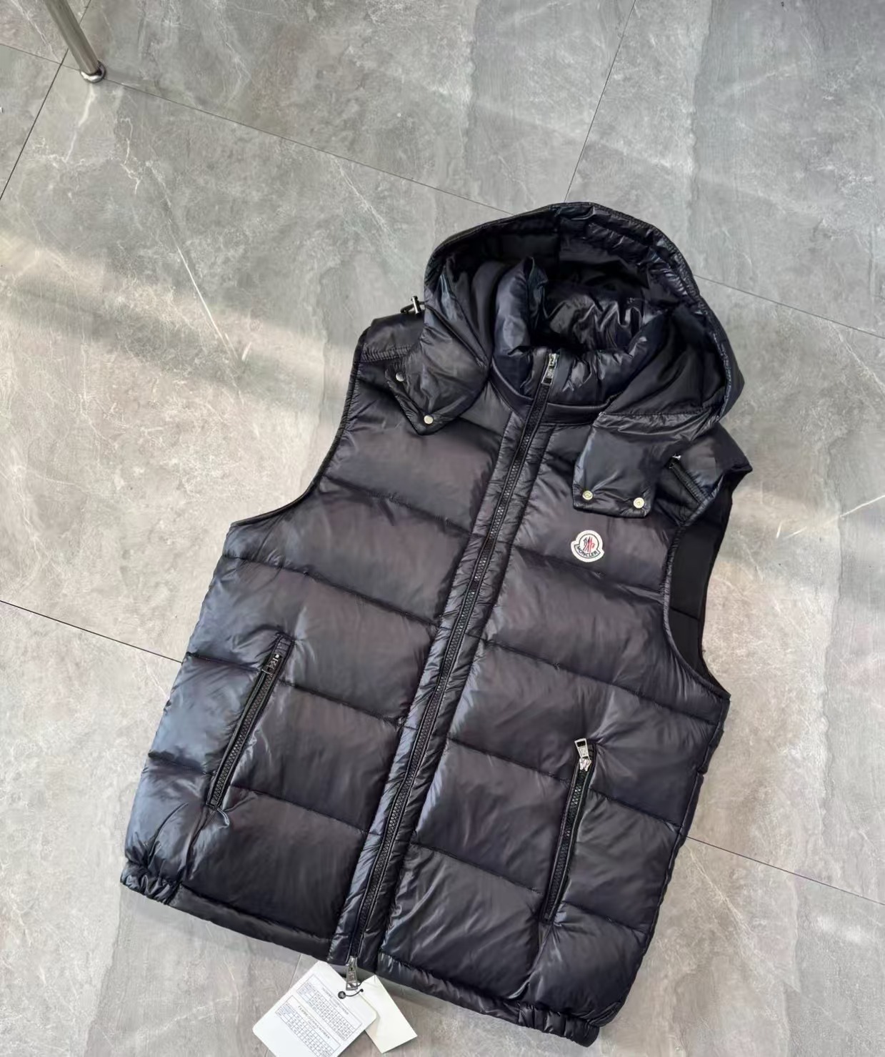 Moncler Vest Black review Fernando Aguirre