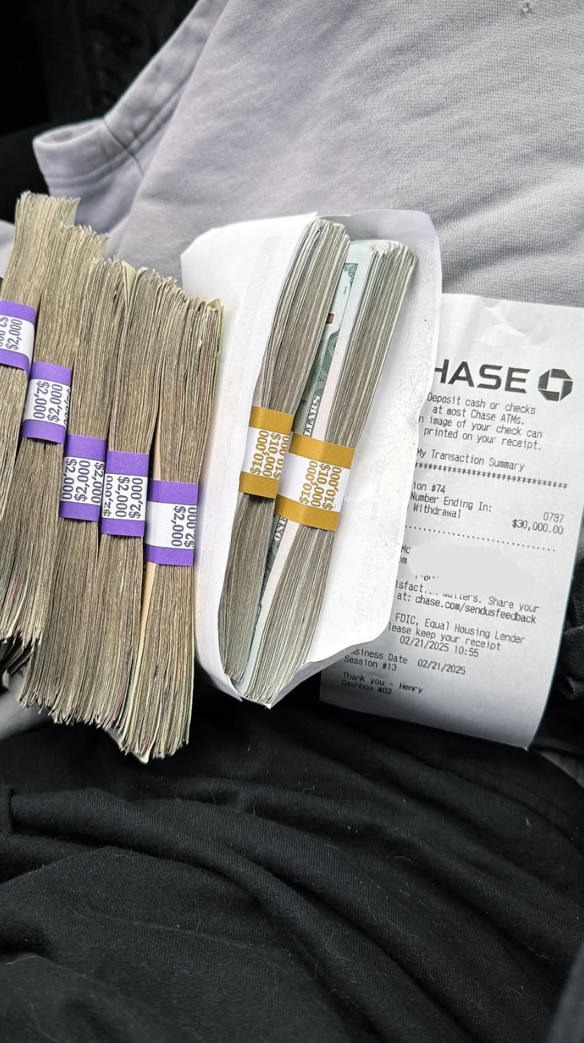 Balenciaga Runner Black White 677402W3RB29010 review Mike hawk