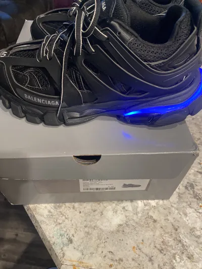 Balenciaga Track LED Black 555032 W1GB7 1000  review Elijah 02