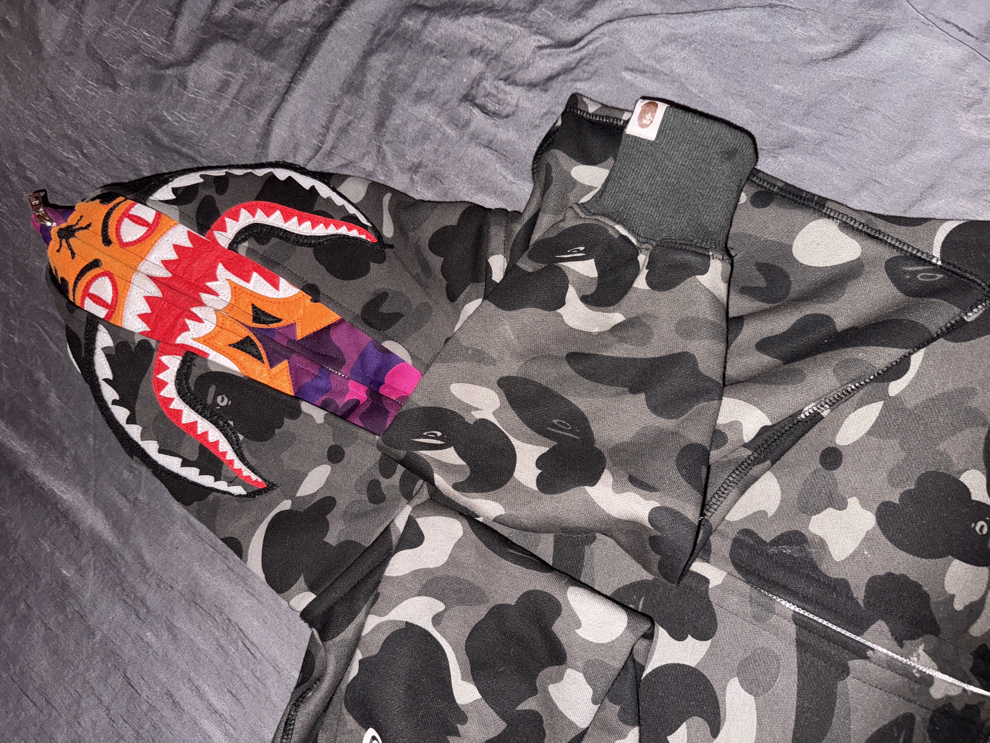BAPE Shark Head Tiger Head Zipper Camo Double Hoodie Dark Gray review ODM Exxon 00