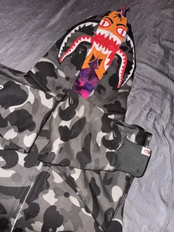 BAPE Shark Head Tiger Head Zipper Camo Double Hoodie Dark Gray review ODM Exxon  01
