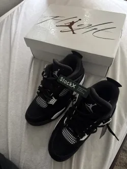 Air Jordan 4 Retro White Thunder FQ8138-001 review Hosam obaid 01