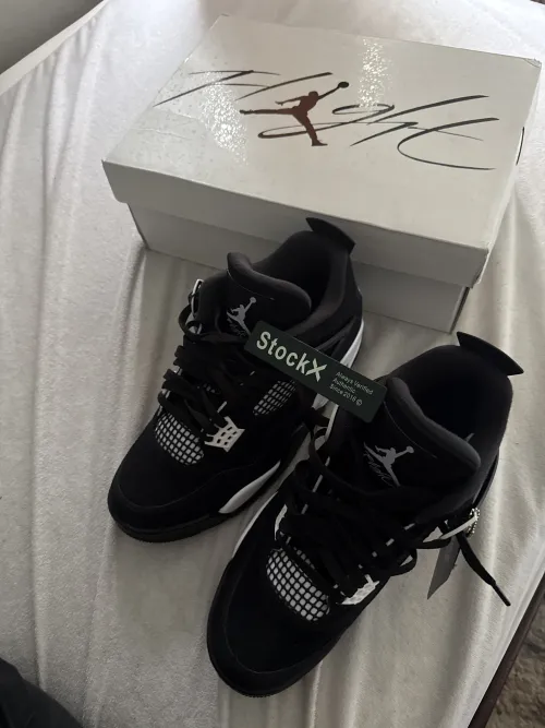 Air Jordan 4 Retro White Thunder FQ8138-001 review 