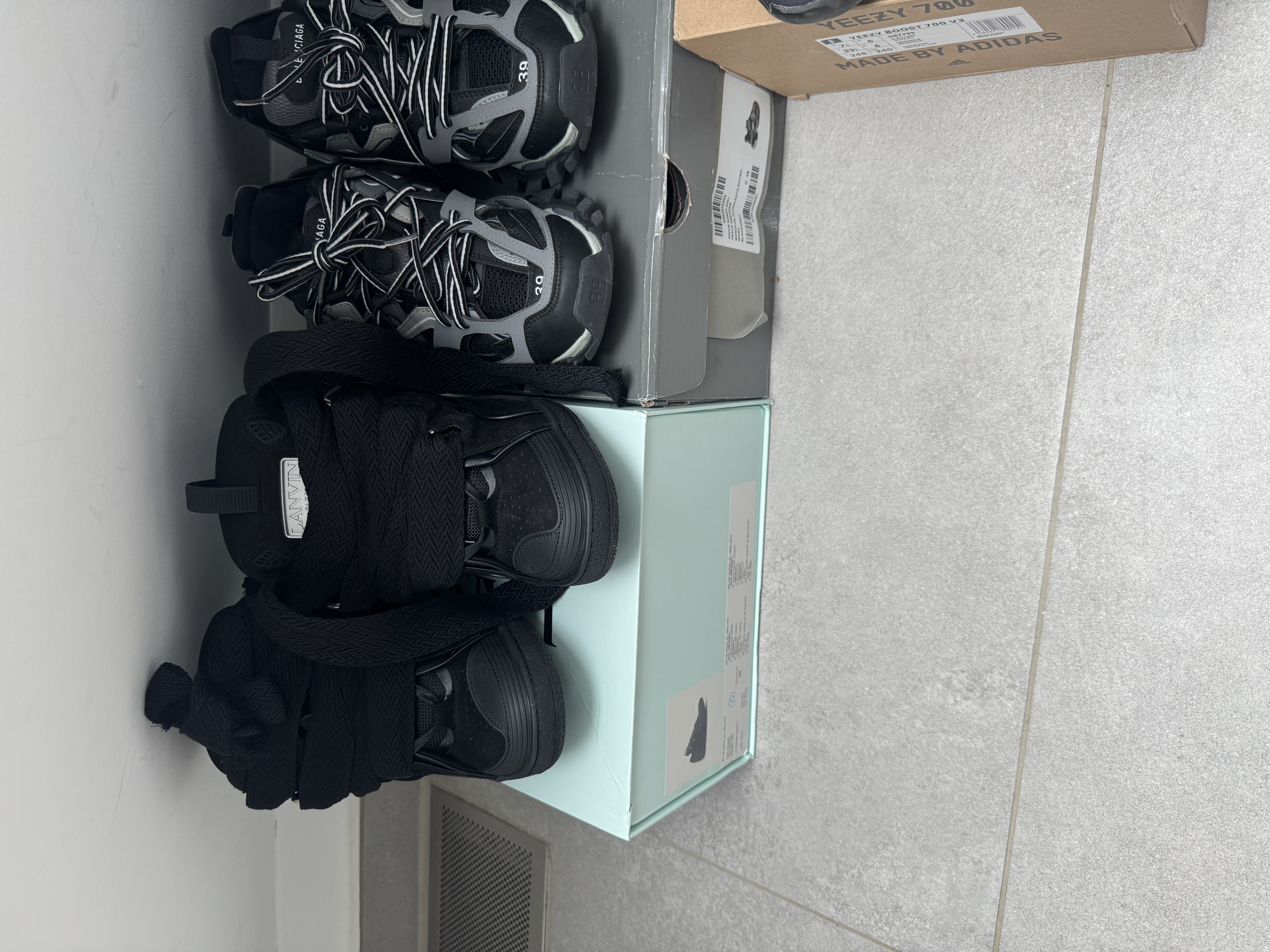 Lanvin Leather Curb Triple Black FU-SKDK12-DRAG-P25101047 review g8kickss