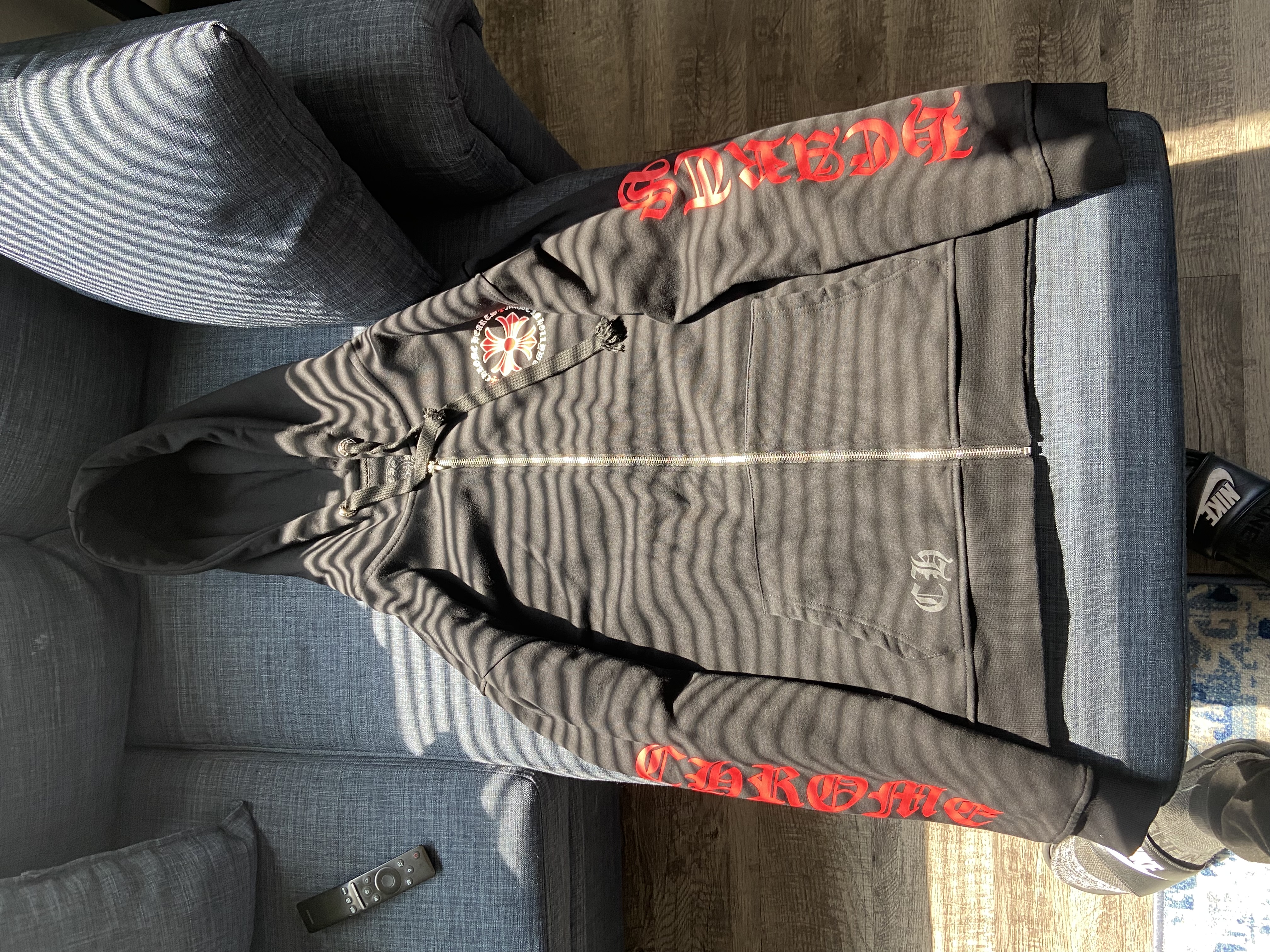 Chrome Hearts Made In Hollywood Plus Cross Zip Up Hoodie Black/Red review anonymous 03