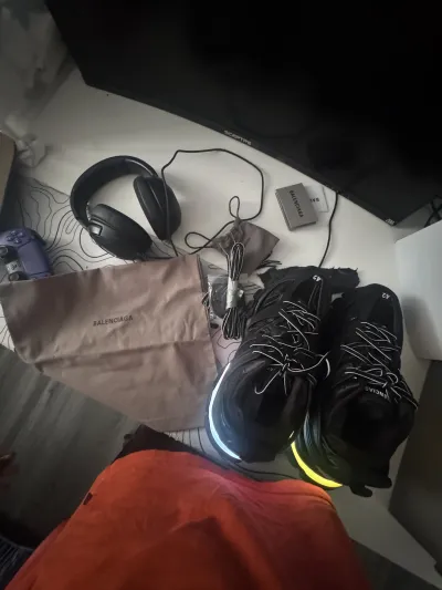Balenciaga Track LED Black 555032 W1GB7 1000  review Yn 03
