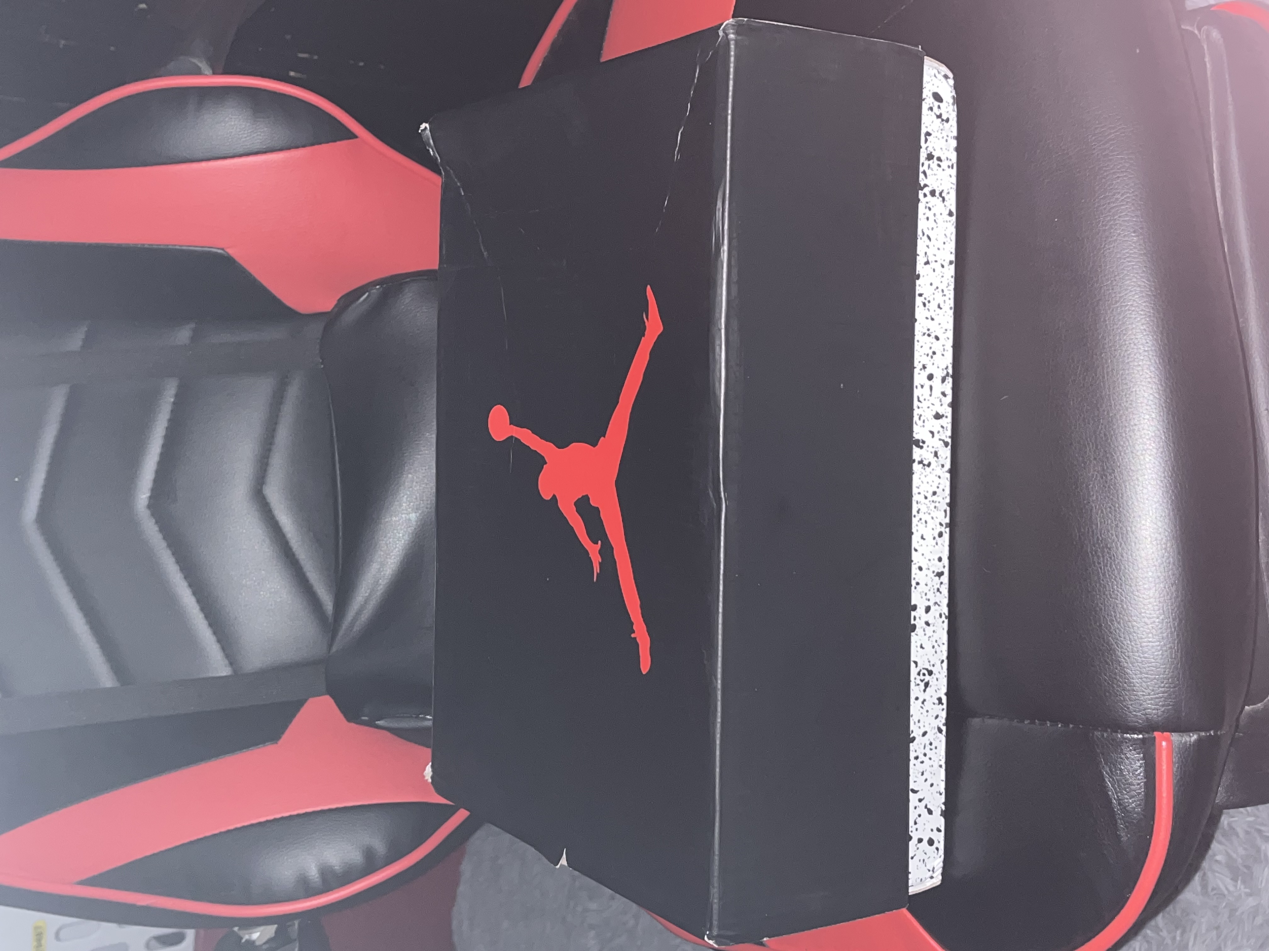 Air Jordan 5“Black Metallic Reimagined" HF3975-001 review Marcel Chambers 00