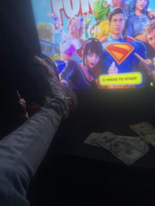 Balenciaga Runner White Blue Red 677402 W3RB6 9645 review 