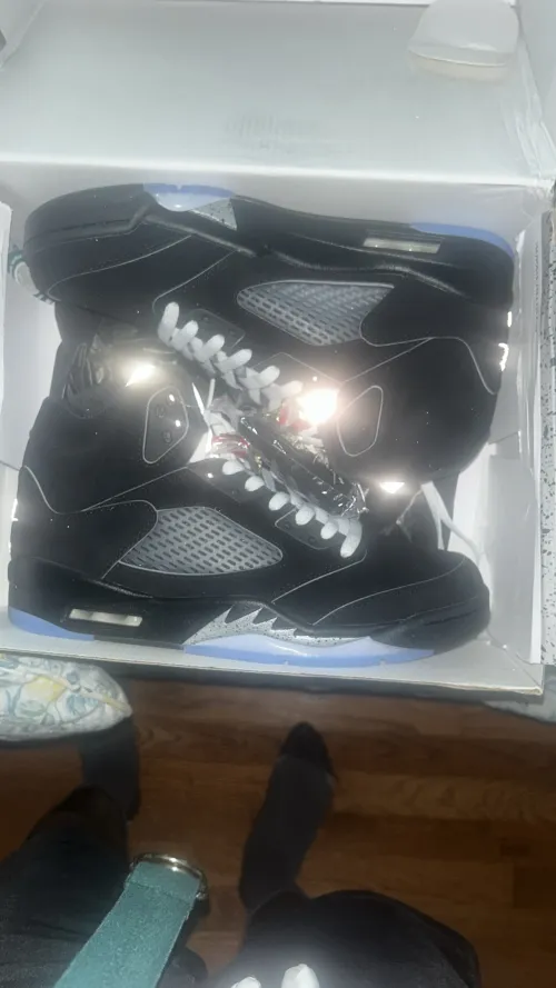 Air Jordan 5 Black Metallic Reimagined HF3975-001 review 