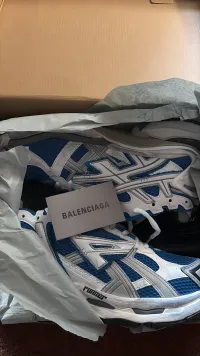 Balenciaga Runner White Blue review 0