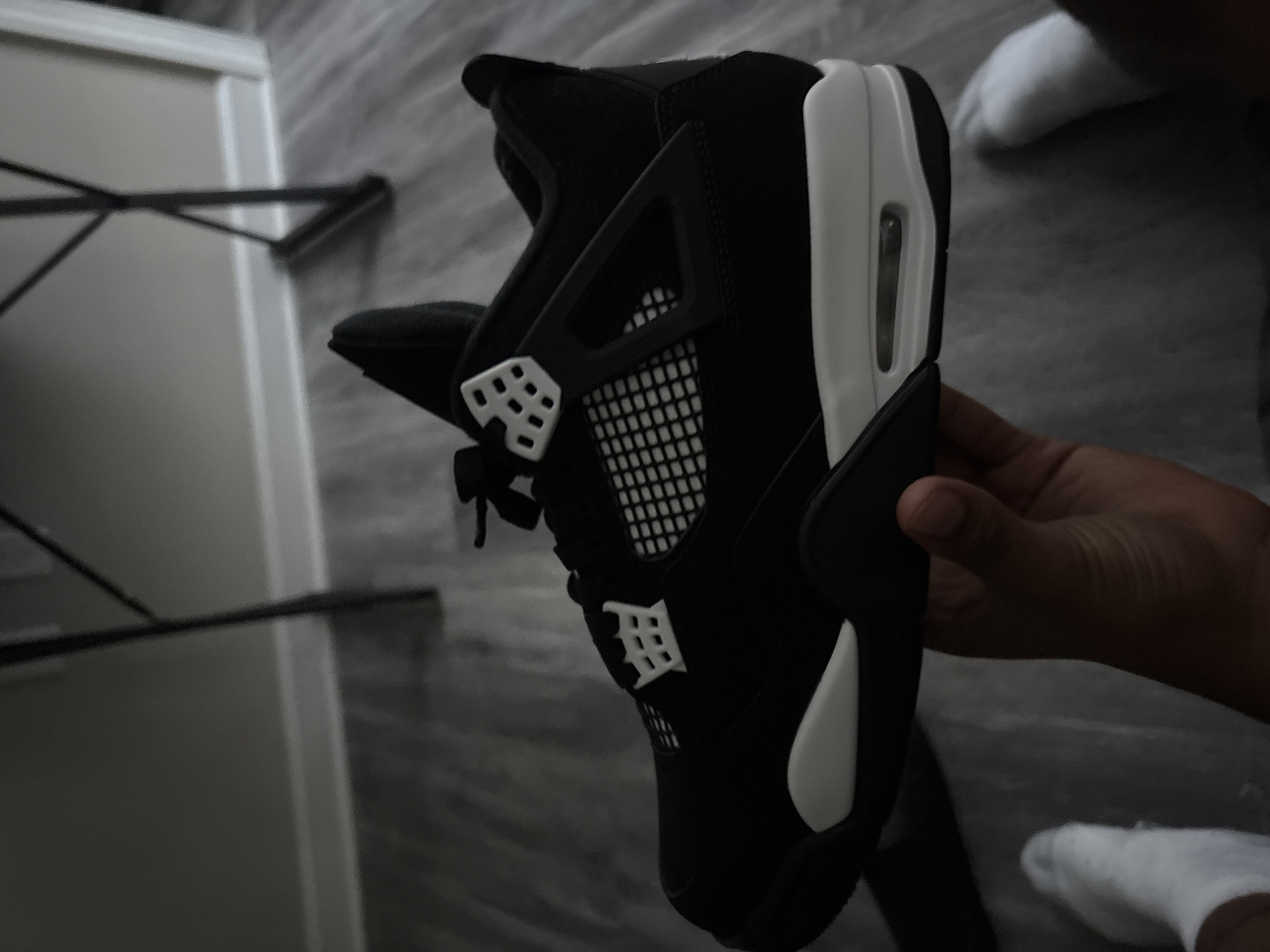 Air Jordan 4 Retro White Thunder FQ8138-001(Top Quality) review Bris 02