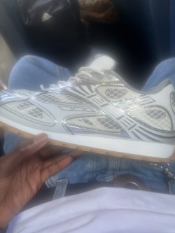 Bottega Veneta Orbit Silver  Reps review khi