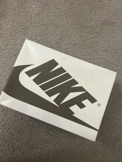 Travis Scott x Air Jordan 1 Low OG 'Canary' DZ4137-700 review 