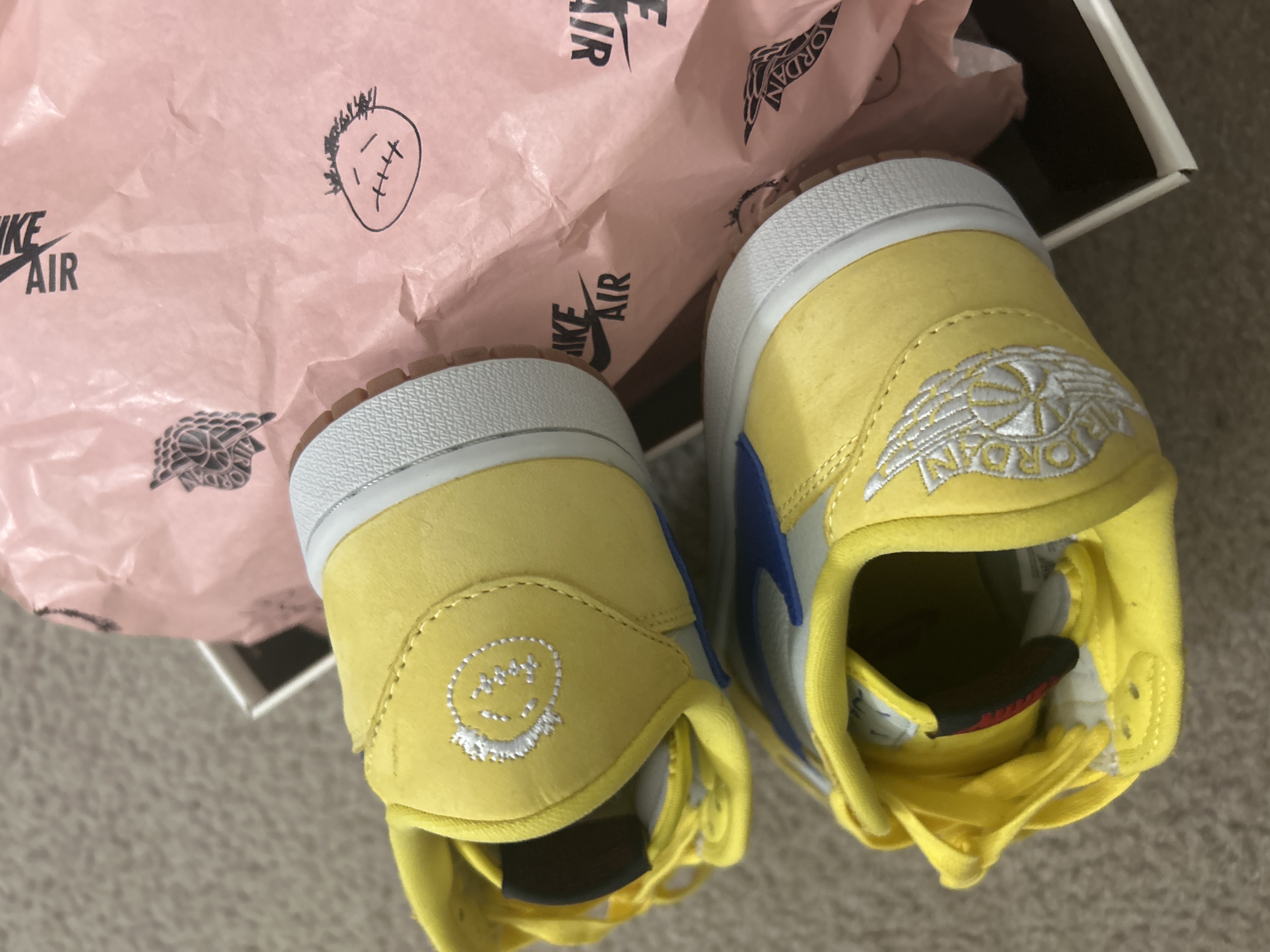 Travis Scott x Air Jordan 1 Low OG 'Canary' DZ4137-700 review Lia 03