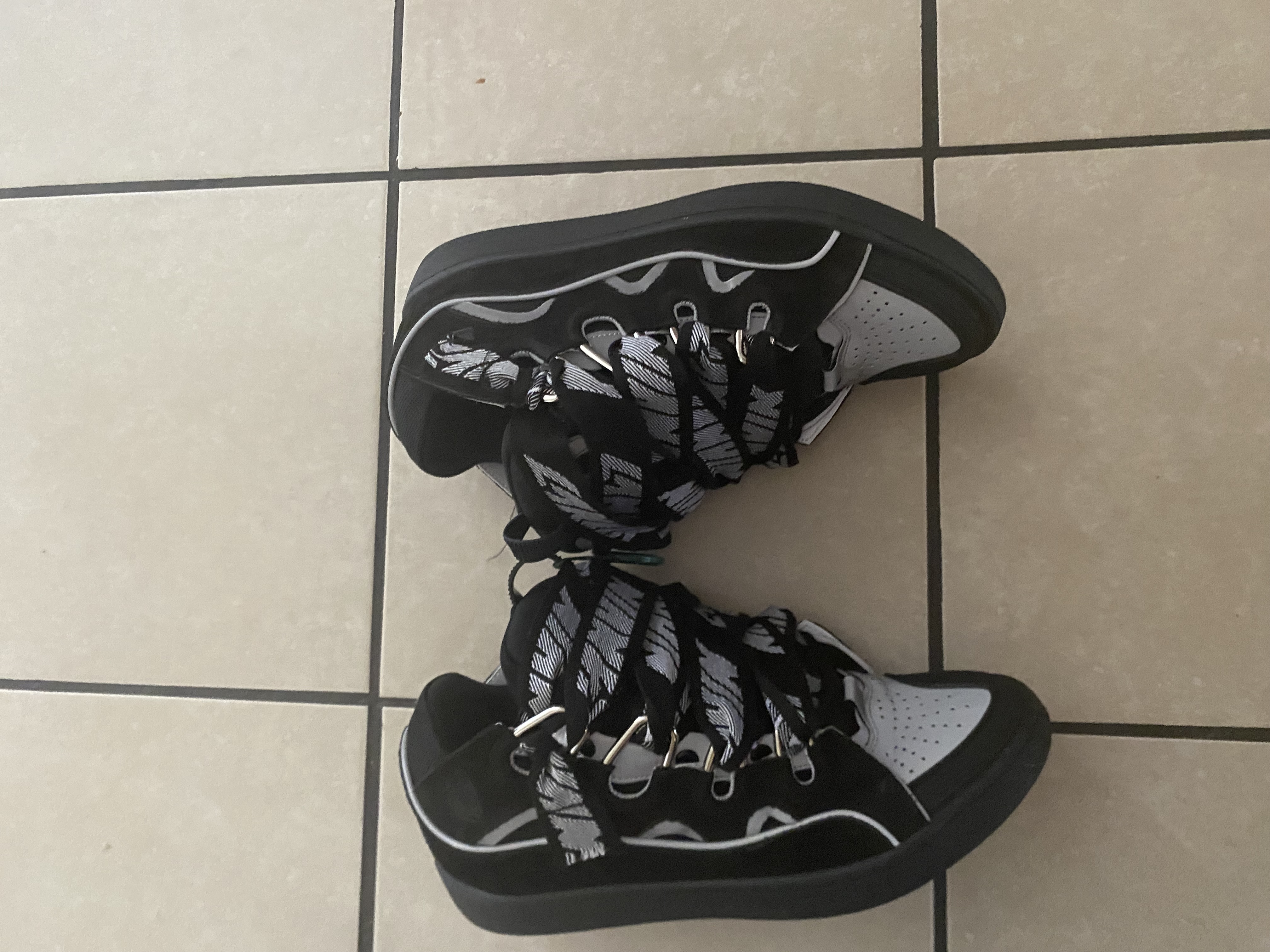 Lanvin Leather Curb Triple Black Sliver review Jr 03