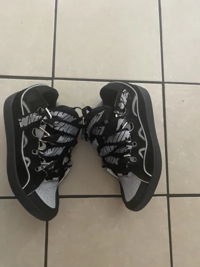 Lanvin Leather Curb Triple Black Sliver review Jr 03