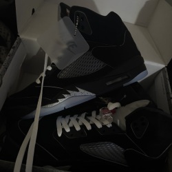 Air Jordan 5“Black Metallic Reimagined" HF3975-001 review Matthew 01