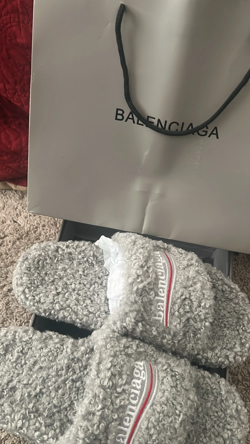 Balenciaga Furry Slide Grey 654261W2D011596 review 