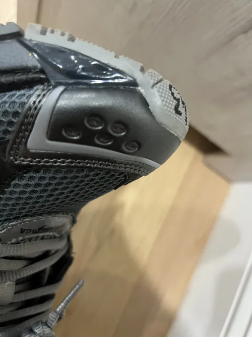 Balenciaga Runner All Black Gray 677402 W3RB2 1515 review 