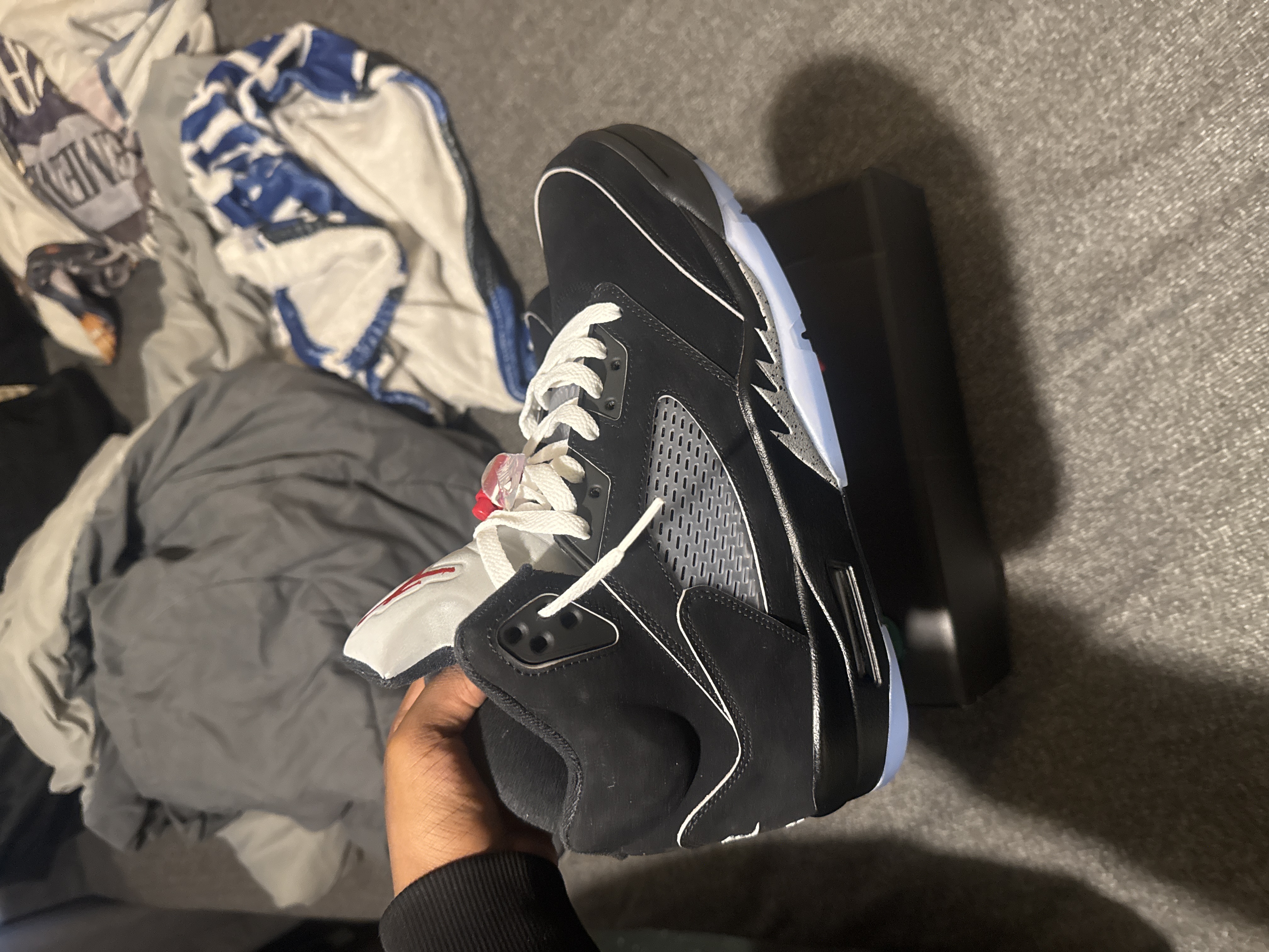 Air Jordan 5“Black Metallic Reimagined" HF3975-001 review darren 01