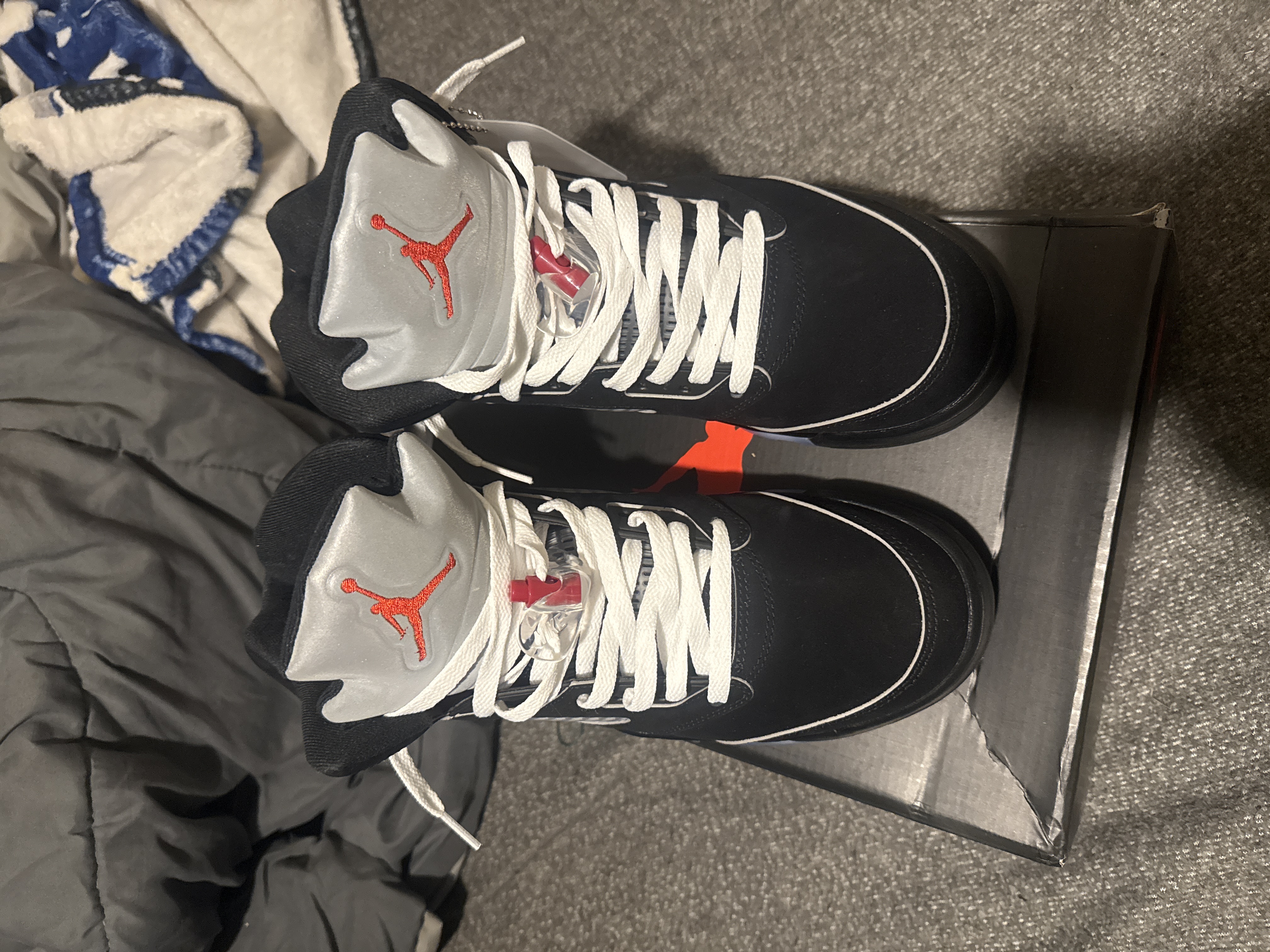 Air Jordan 5“Black Metallic Reimagined" HF3975-001 review darren 03