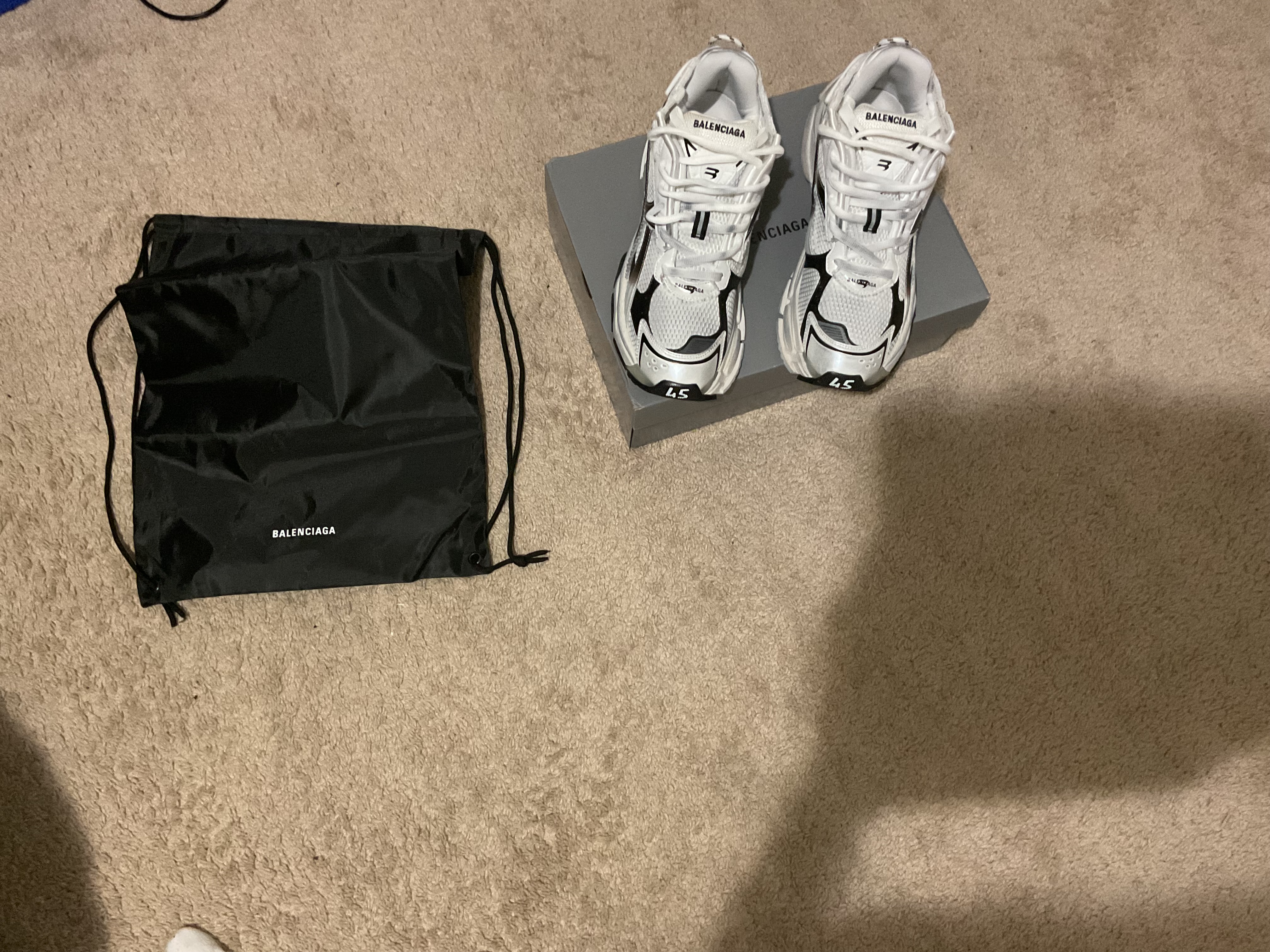 Balenciaga Runner Sneaker'Gradient -White Black'  review unknown 00