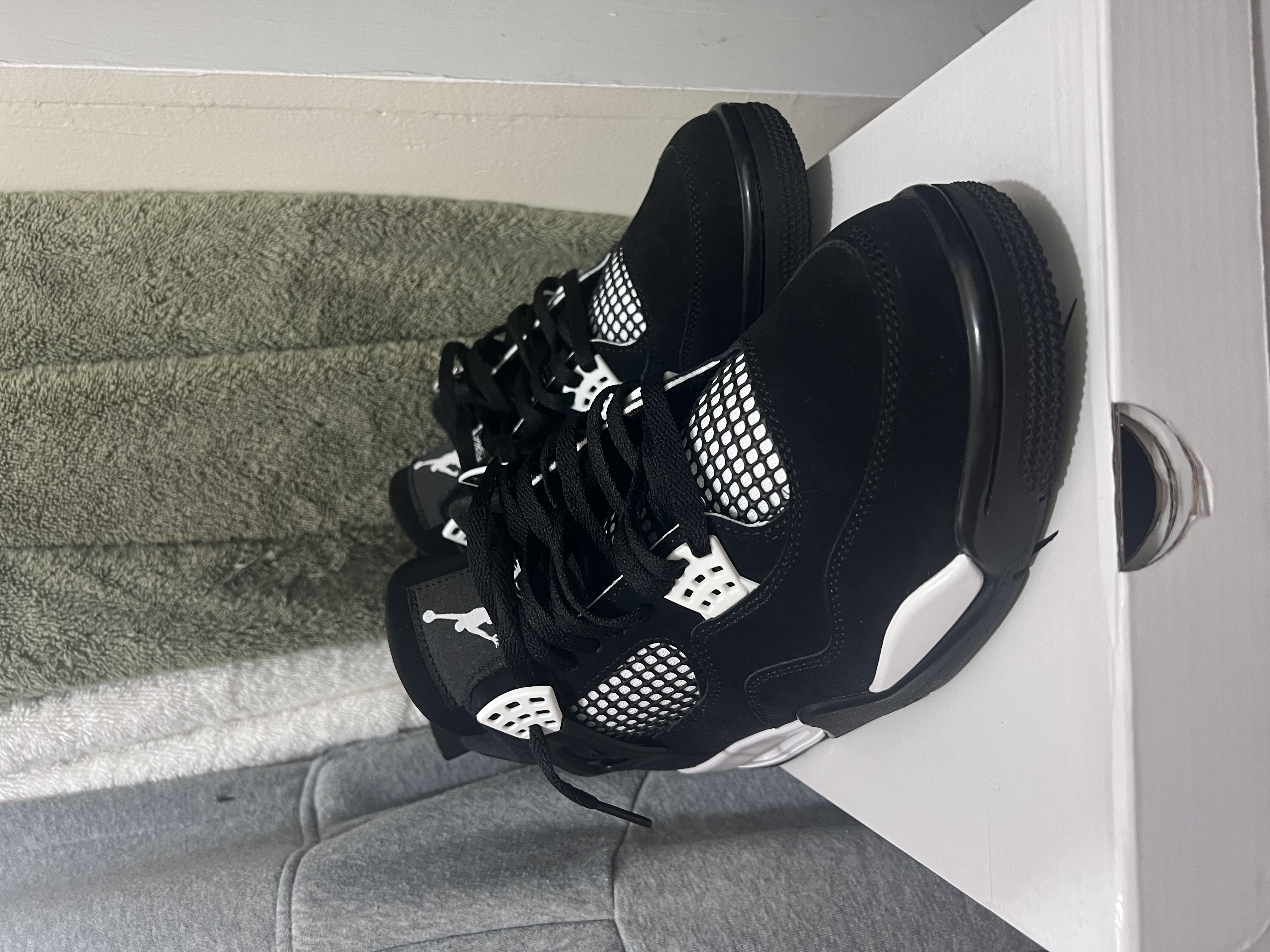 Air Jordan 4 Retro White Thunder FQ8138-001(Top Quality) review Great Purchase ❤️ 01