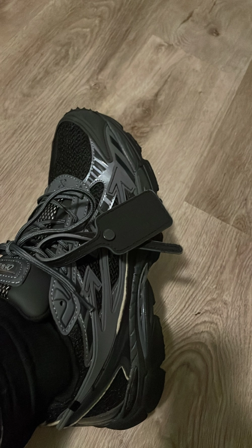 OFF-WHITE Out Of  Black OMIA295C99 FAB00 11010 review 