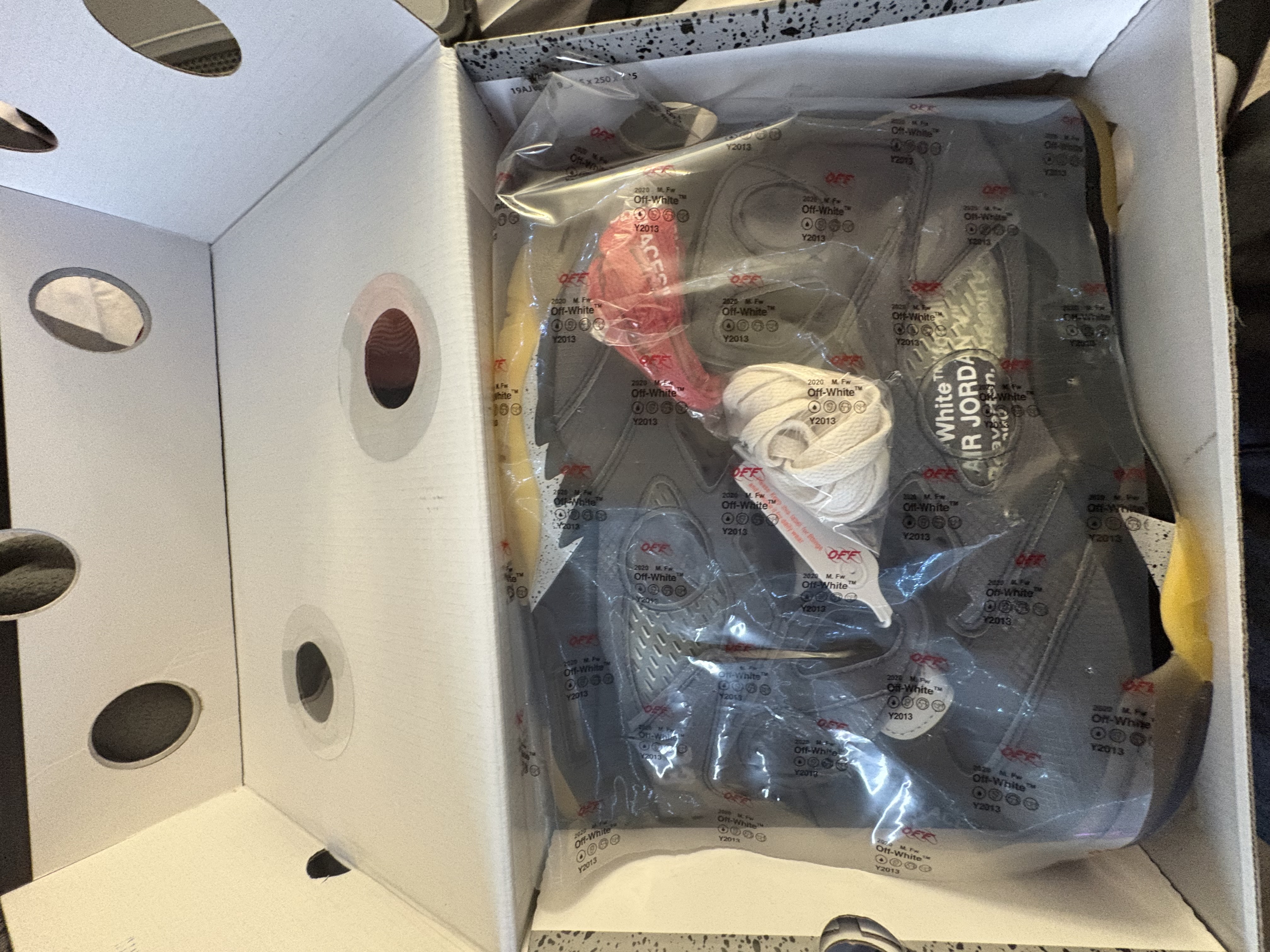 OFF-WHITE x Air Jordan 5  Retro Muslin CT8480-001 review 1