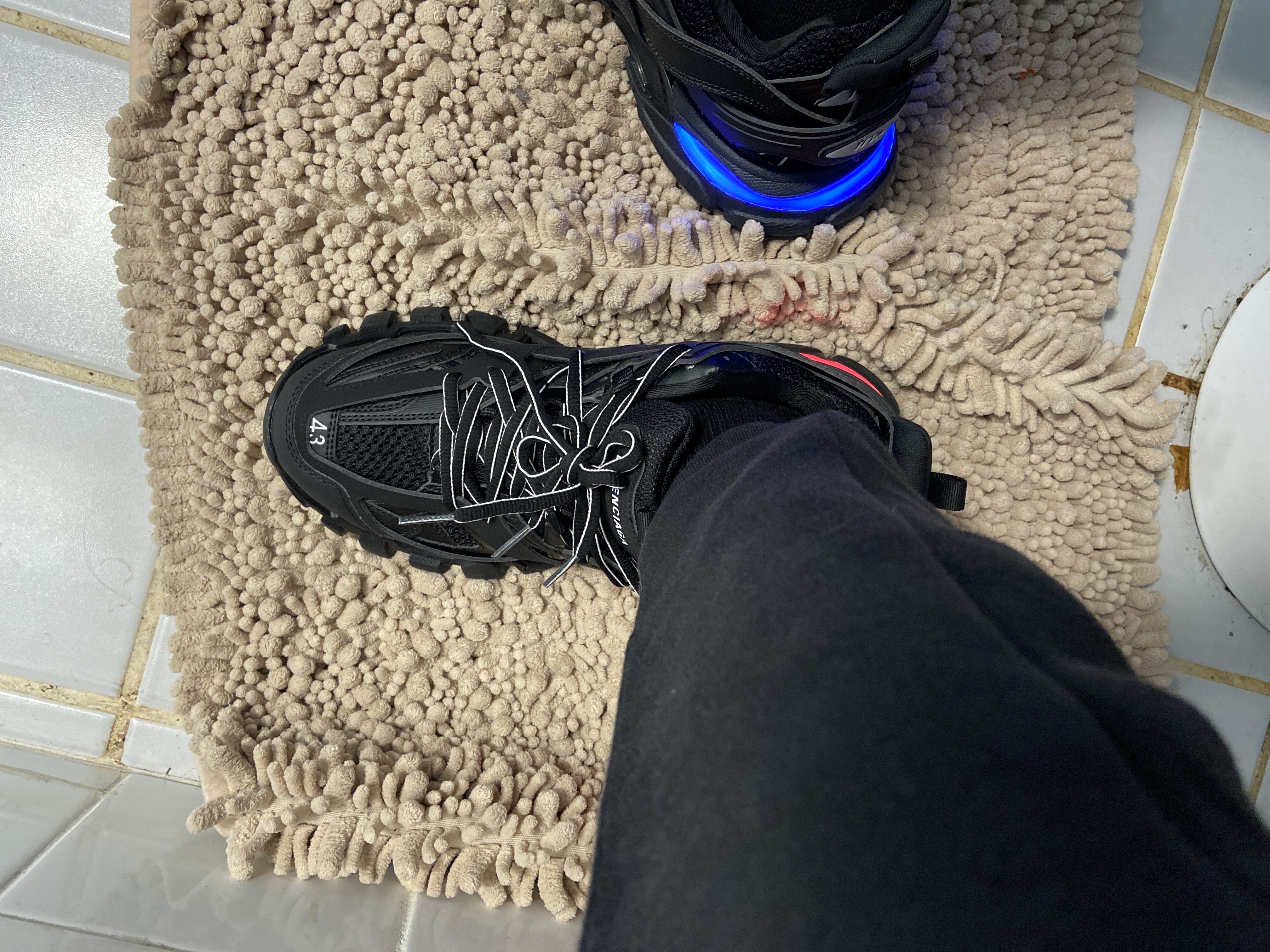 Balenciaga Track LED Black 555032 W1GB7 1000  review 1