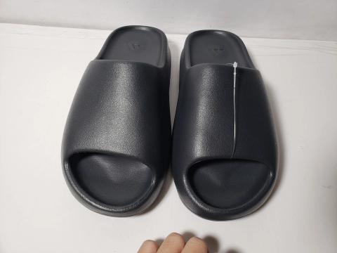 HQ6448 adidas Yeezy Slide Onyx