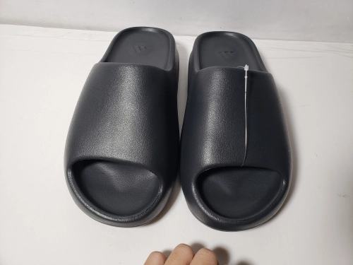 HQ6448 adidas Yeezy Slide Onyx