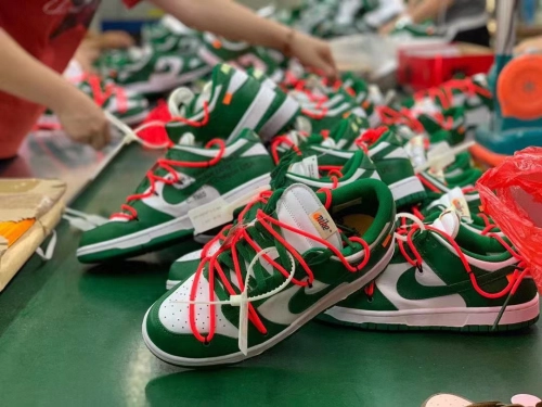 Factory Made Authentic OFF WHITE x Nike Dunk SB Low White Michigan