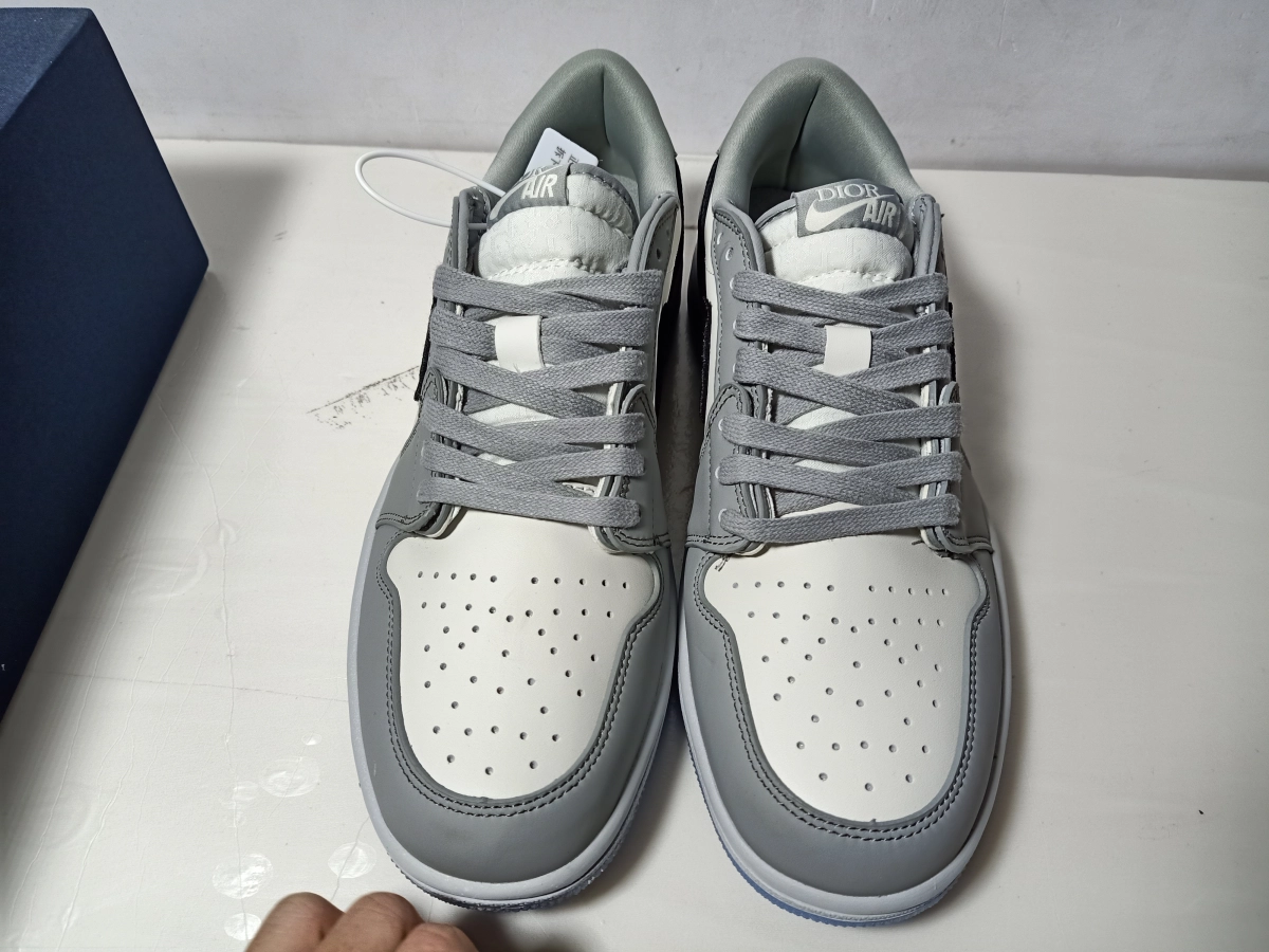 Dopesneakers QC Pictures