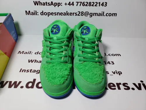 Dopesneakers QC Pictures |FAKE Grateful Dead x Nike SB Dunk Low “Green Bear” CJ5378-300