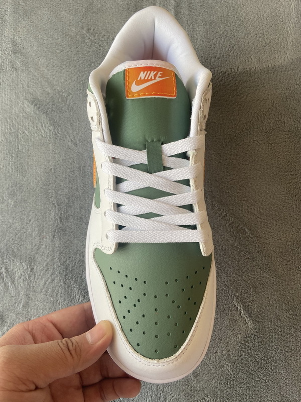 LJR Dunk Low SE NY vs. NY, DN2489-300